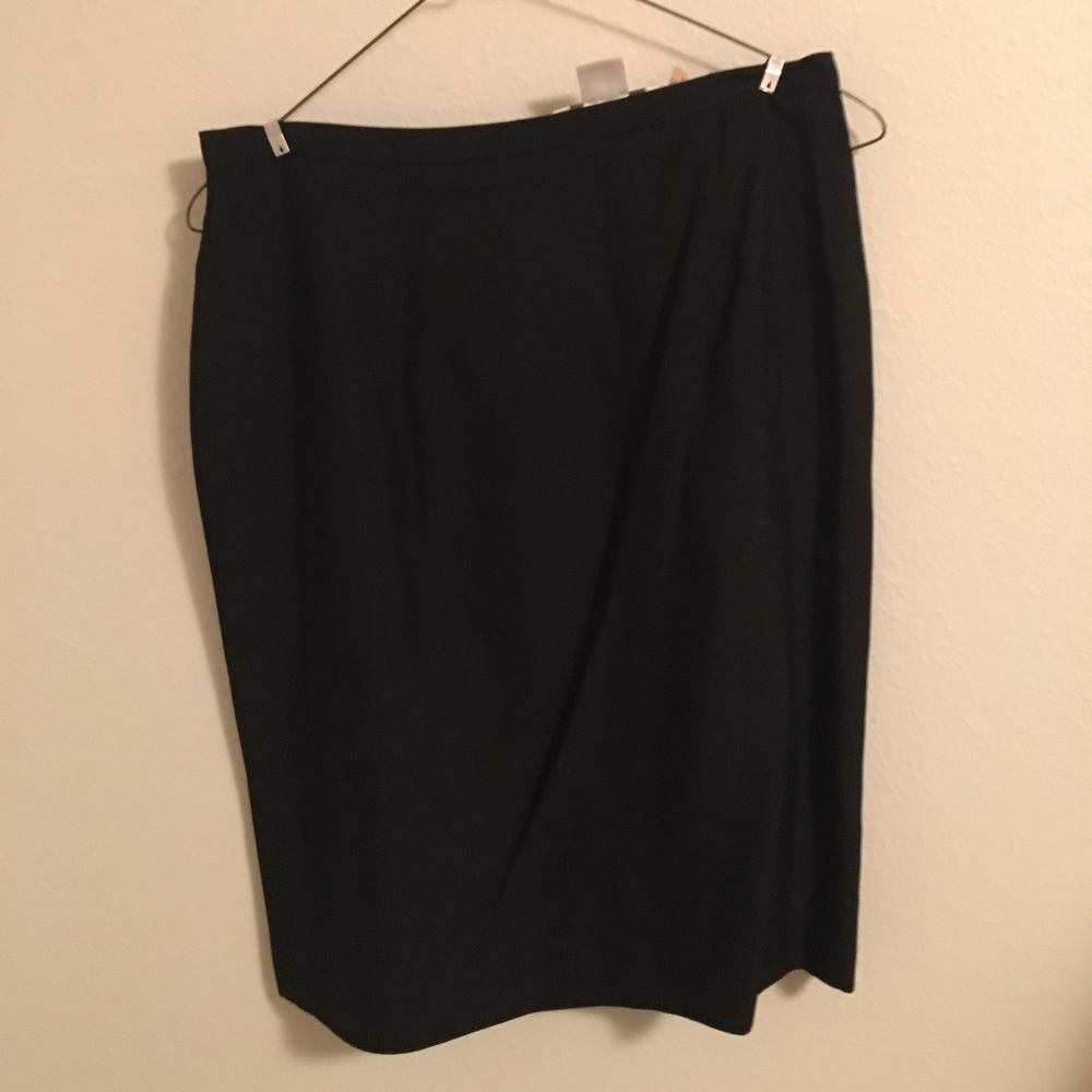 Black 100% silk skirt.